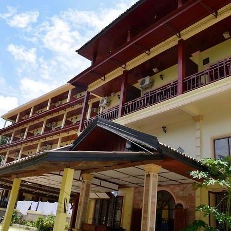 Hotel Vilayvong Vang Vieng Exterior foto